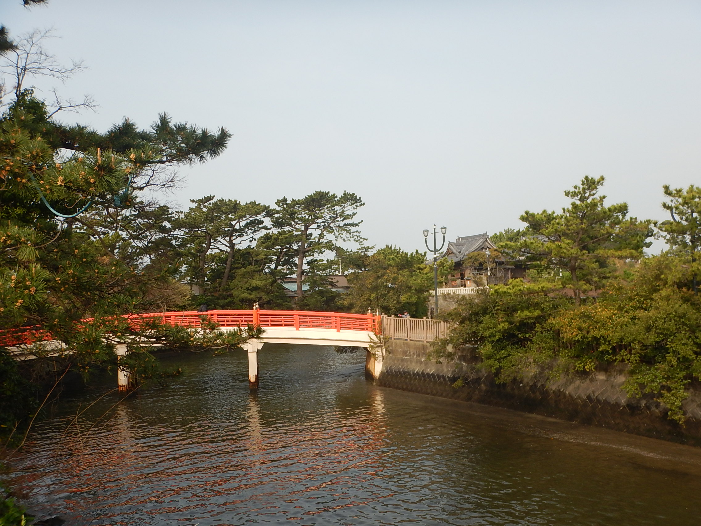 3月30日 朝の森戸海岸