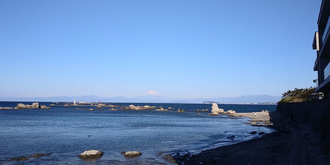 4月26日 朝の森戸海岸