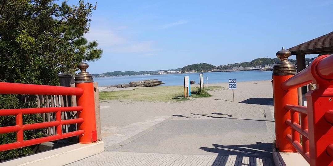 4月27日 朝の森戸海岸