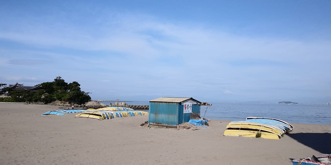 4月28日 朝の森戸海岸