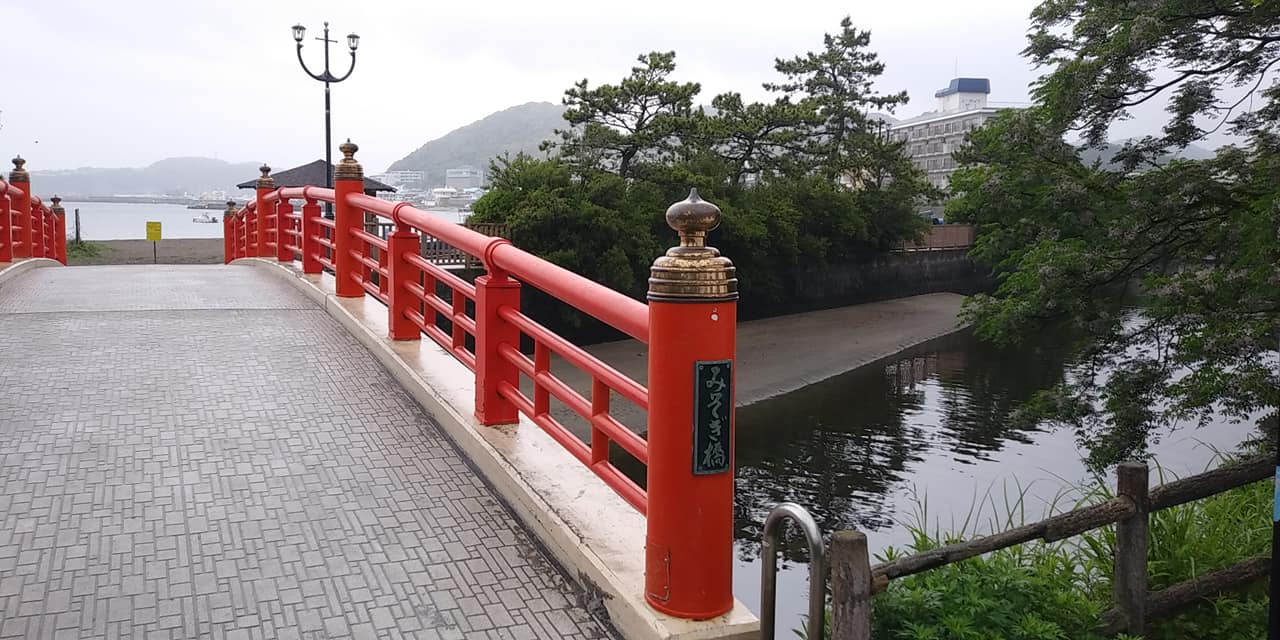 5月13日 朝の森戸海岸