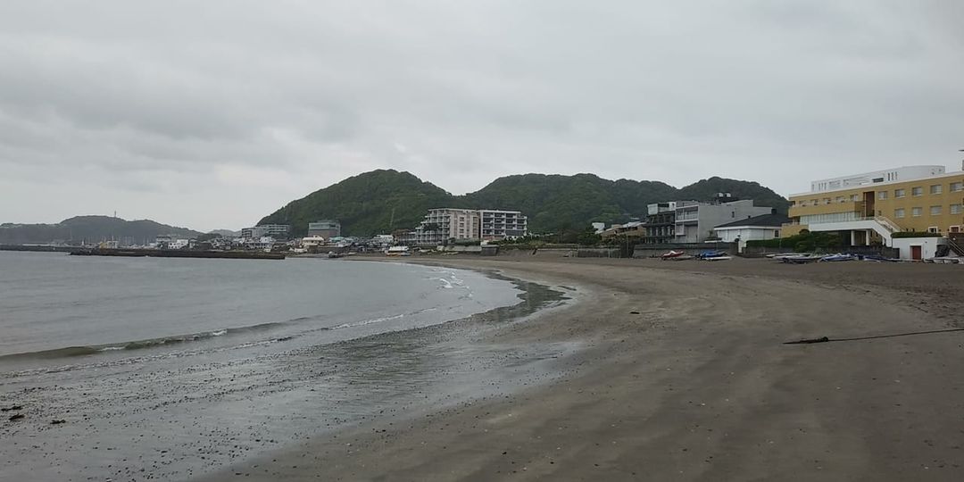 5月27日 朝の森戸海岸