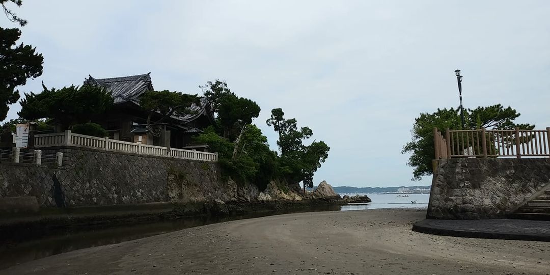 5月24日 朝の森戸海岸