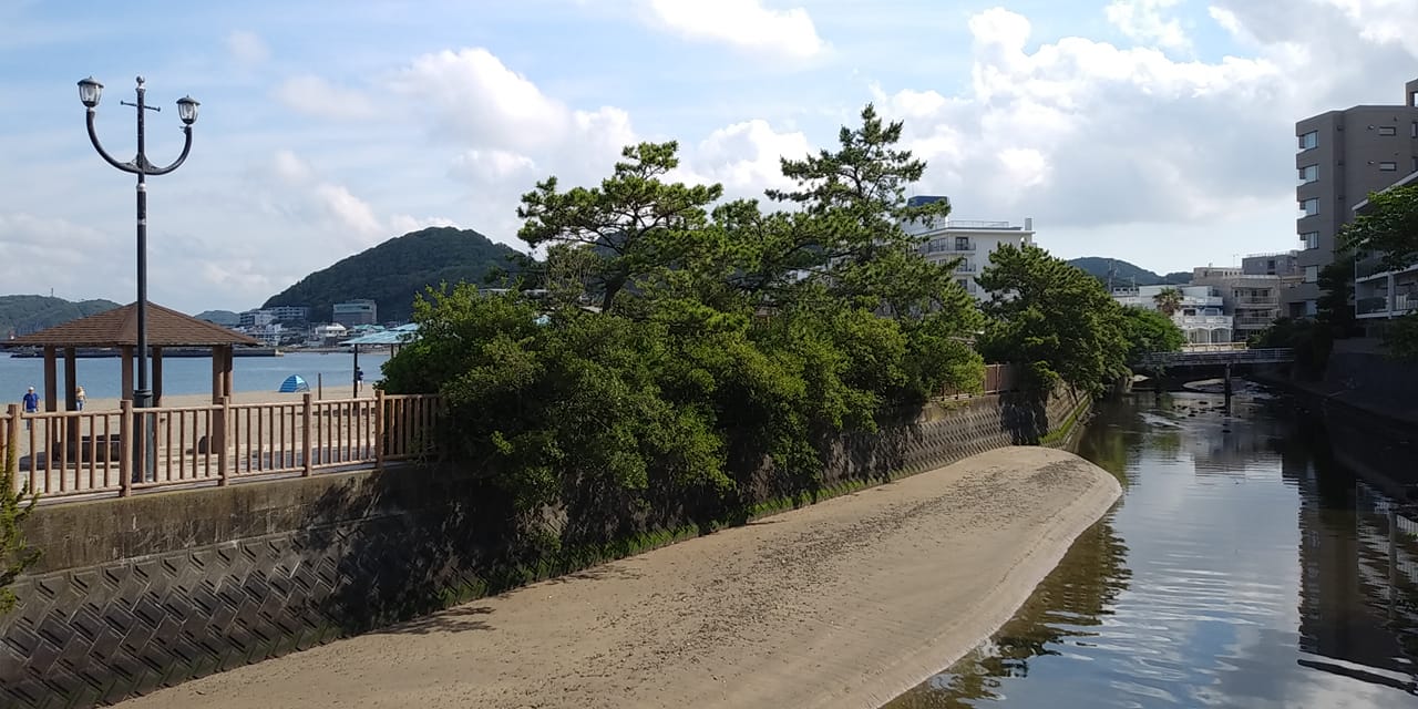 6月11日 朝の森戸海岸