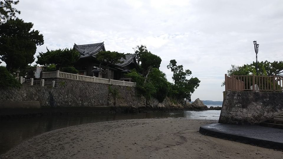 6月21日 朝の森戸海岸