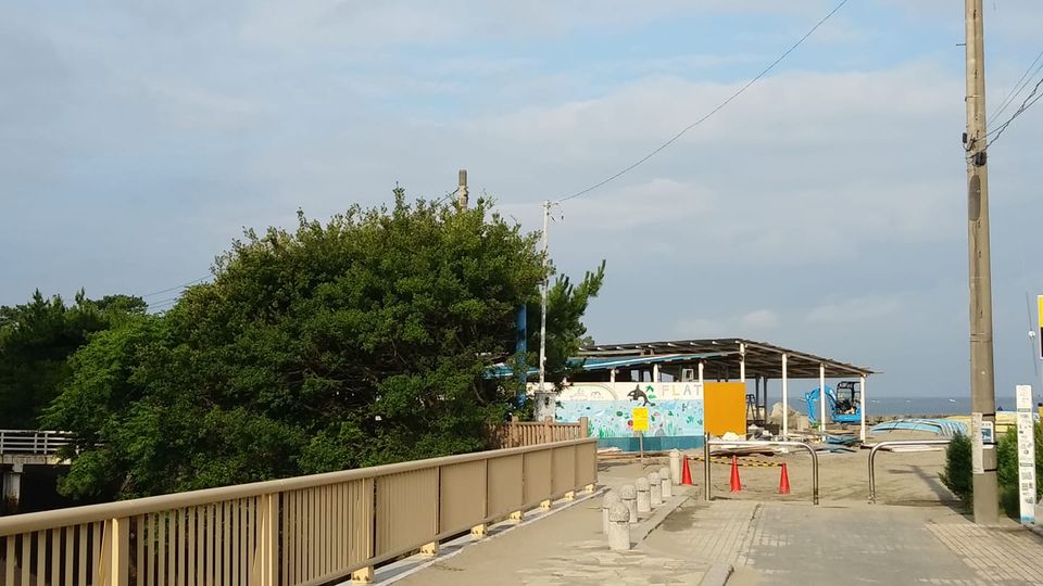 6月24日 朝の森戸海岸