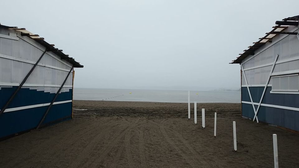 7月1日 朝の森戸海岸