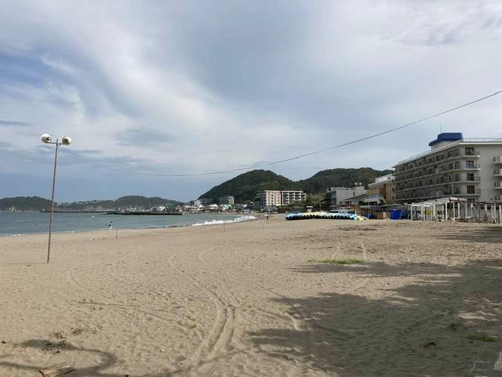 8月25日 朝の森戸海岸