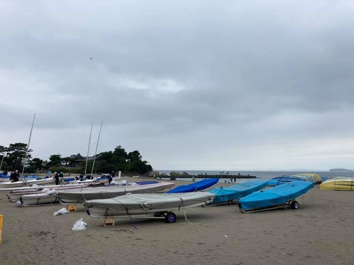 10月11日 朝の森戸海岸