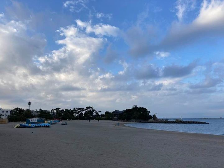 1月10日 朝の森戸海岸