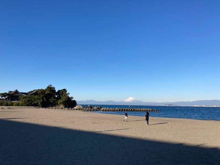 1月9日 朝の森戸海岸