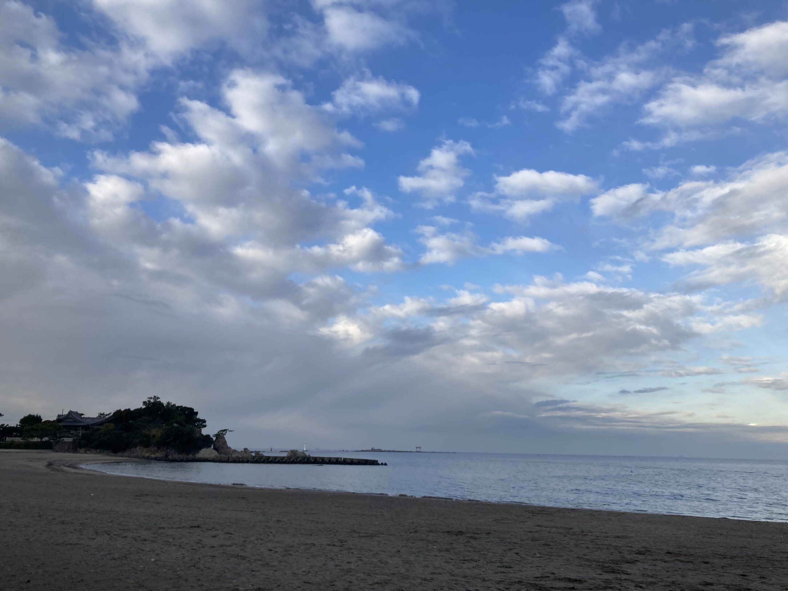 朝の森戸海岸 2月7日